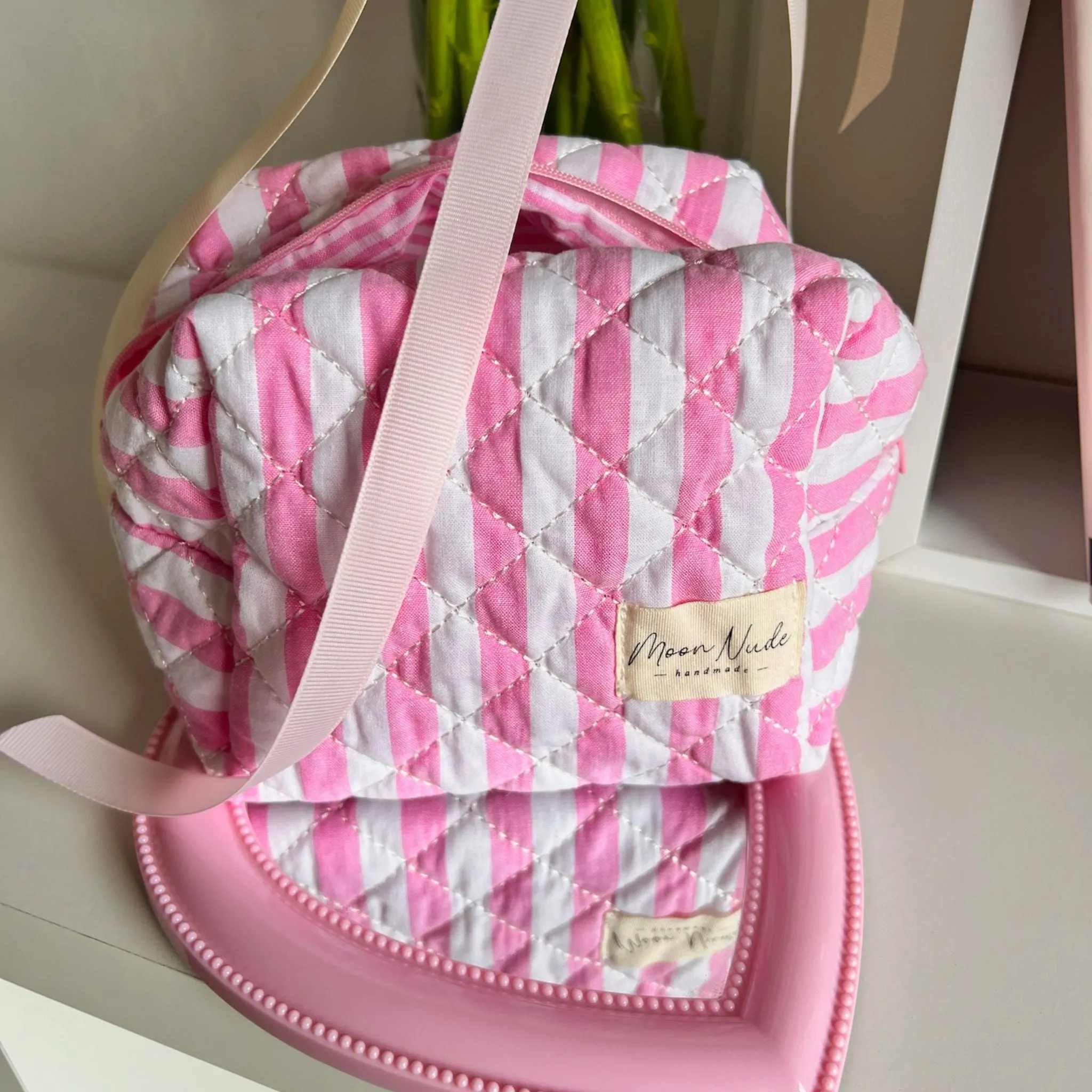 Barbie Mini Makeup Bag - Image 5