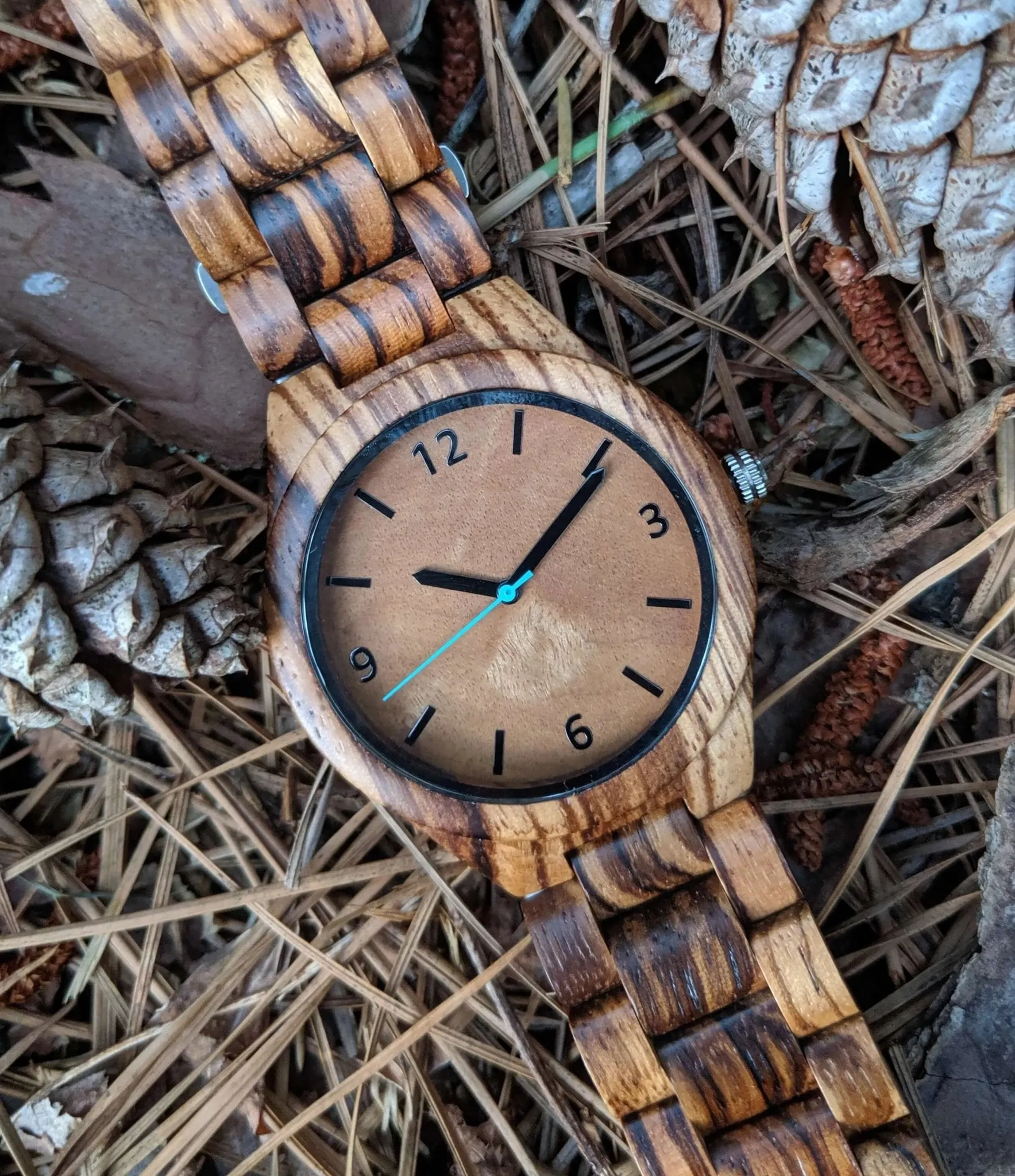 Groomsmen Set Of 11 Wooden Men's Watches - Fiel - Image 5