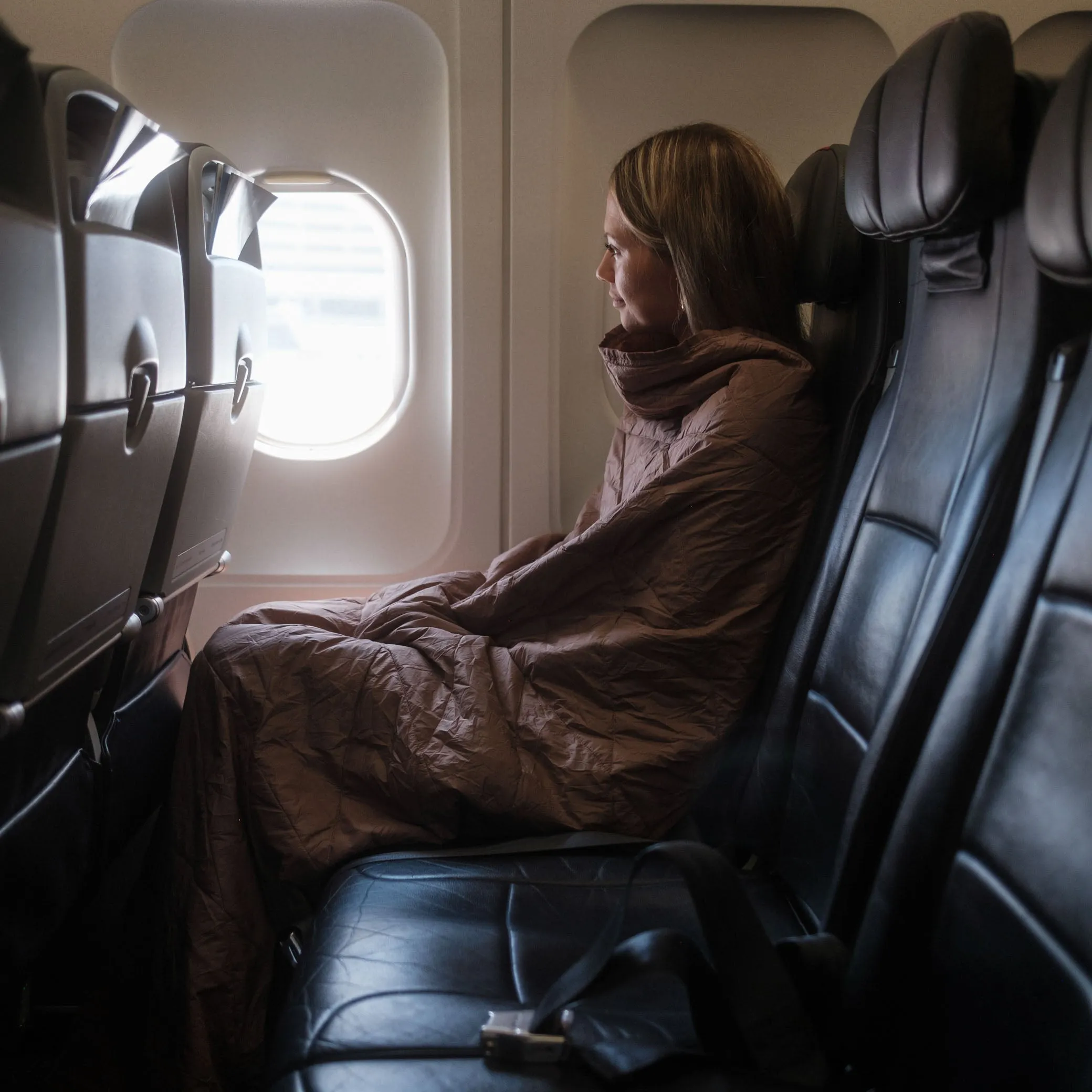 Layover™ Travel Blanket - Insulated & Packable | Quartz - Image 6