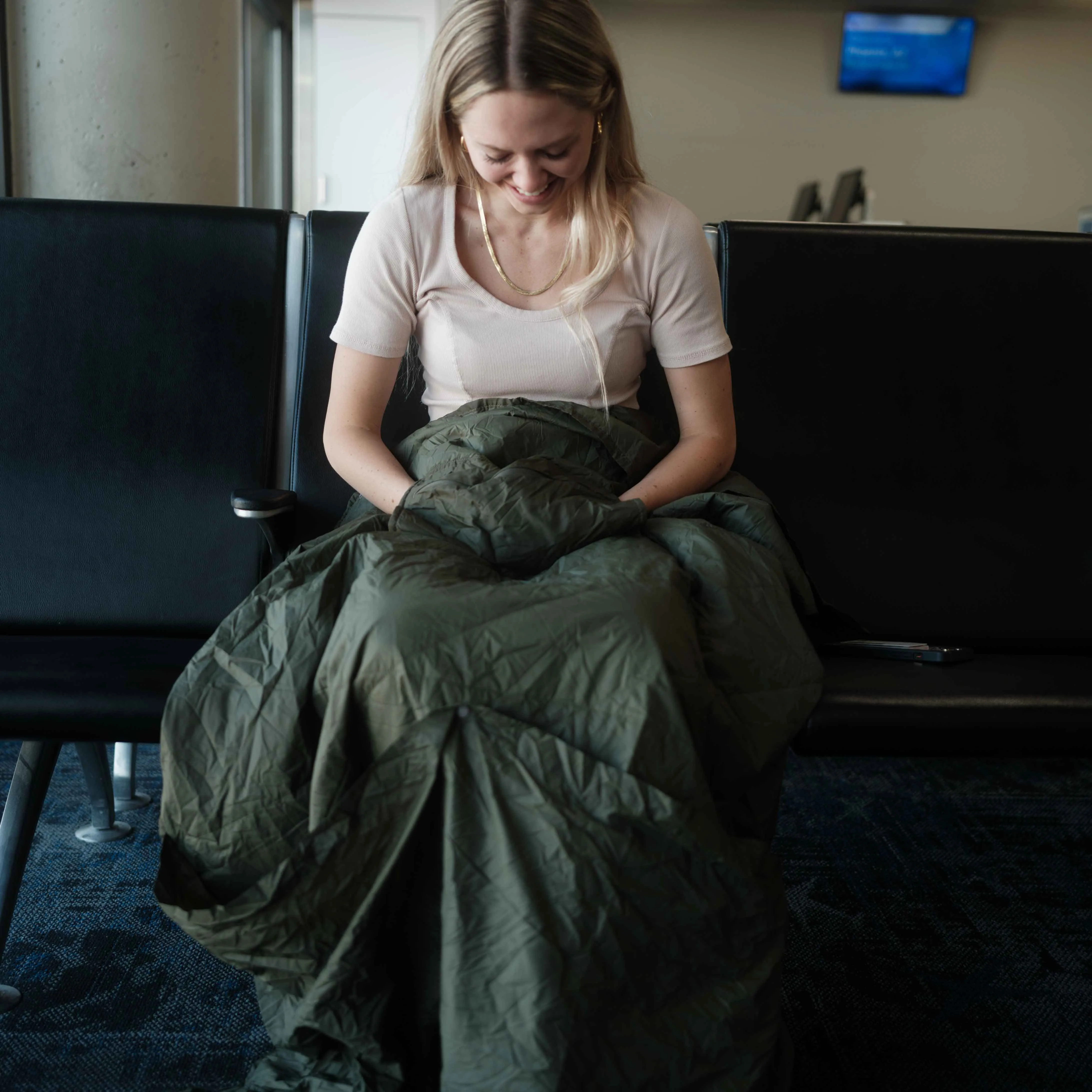 Layover™ Travel Blanket - Insulated & Packable | Spruce - Image 7