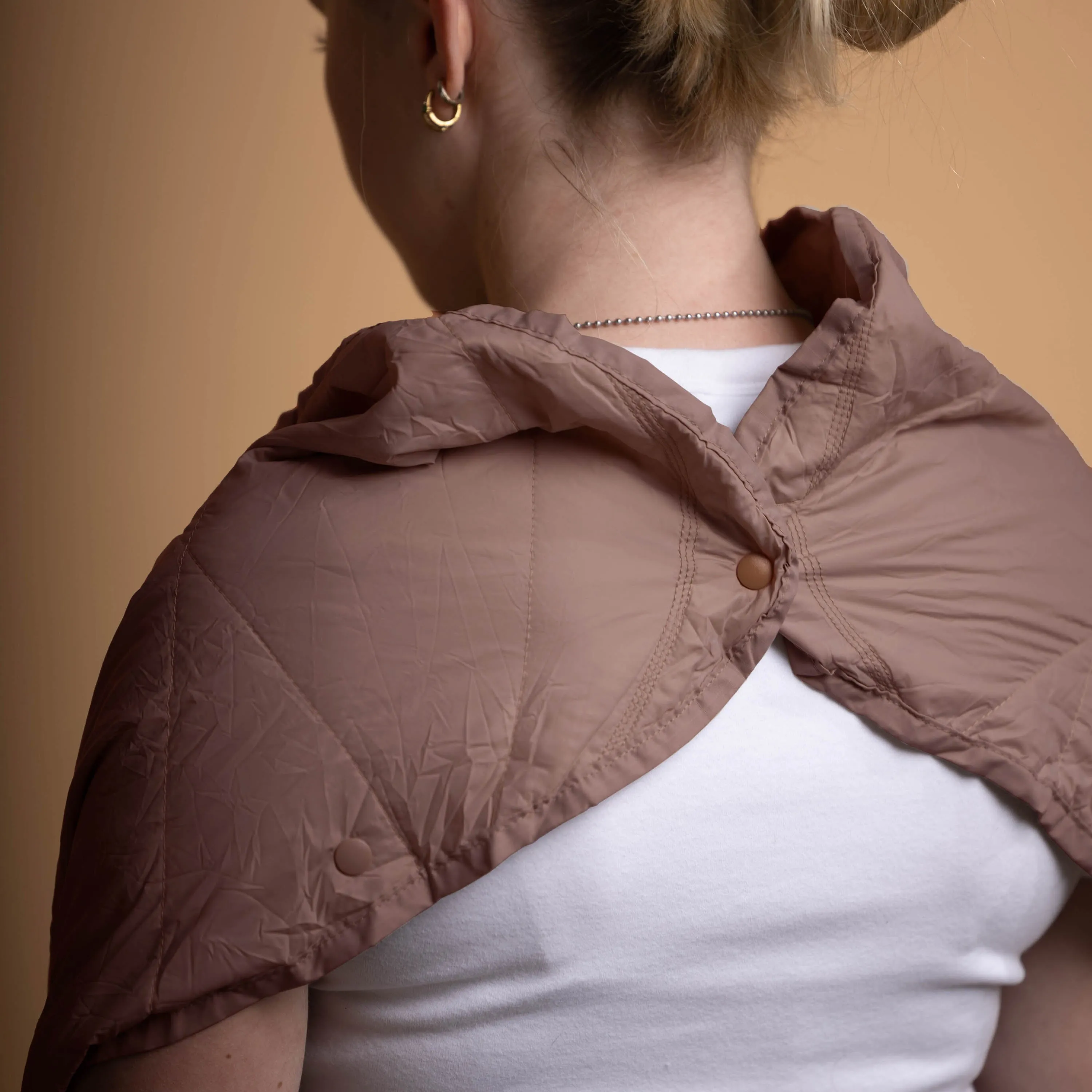 Layover™ XL Travel Blanket - Insulated & Packable | Quartz - Image 4
