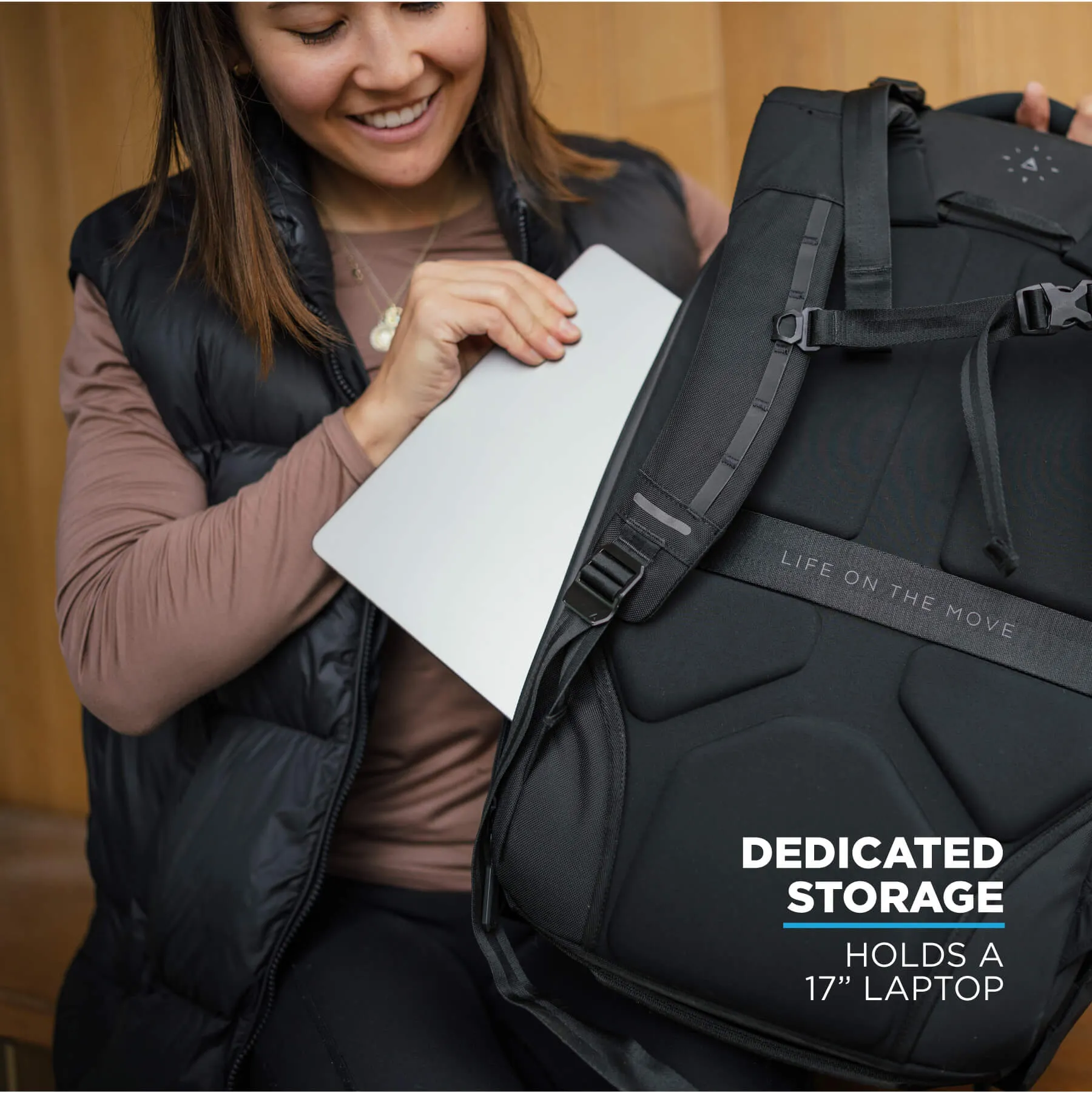 Navigator Travel 32L Backpack (Expands to 41L) - Image 9