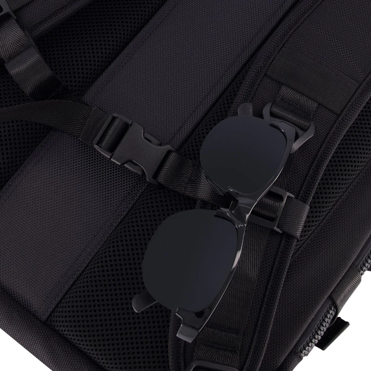 Ridge Collection Cruiser Travel Backpack, Navy - Image 4