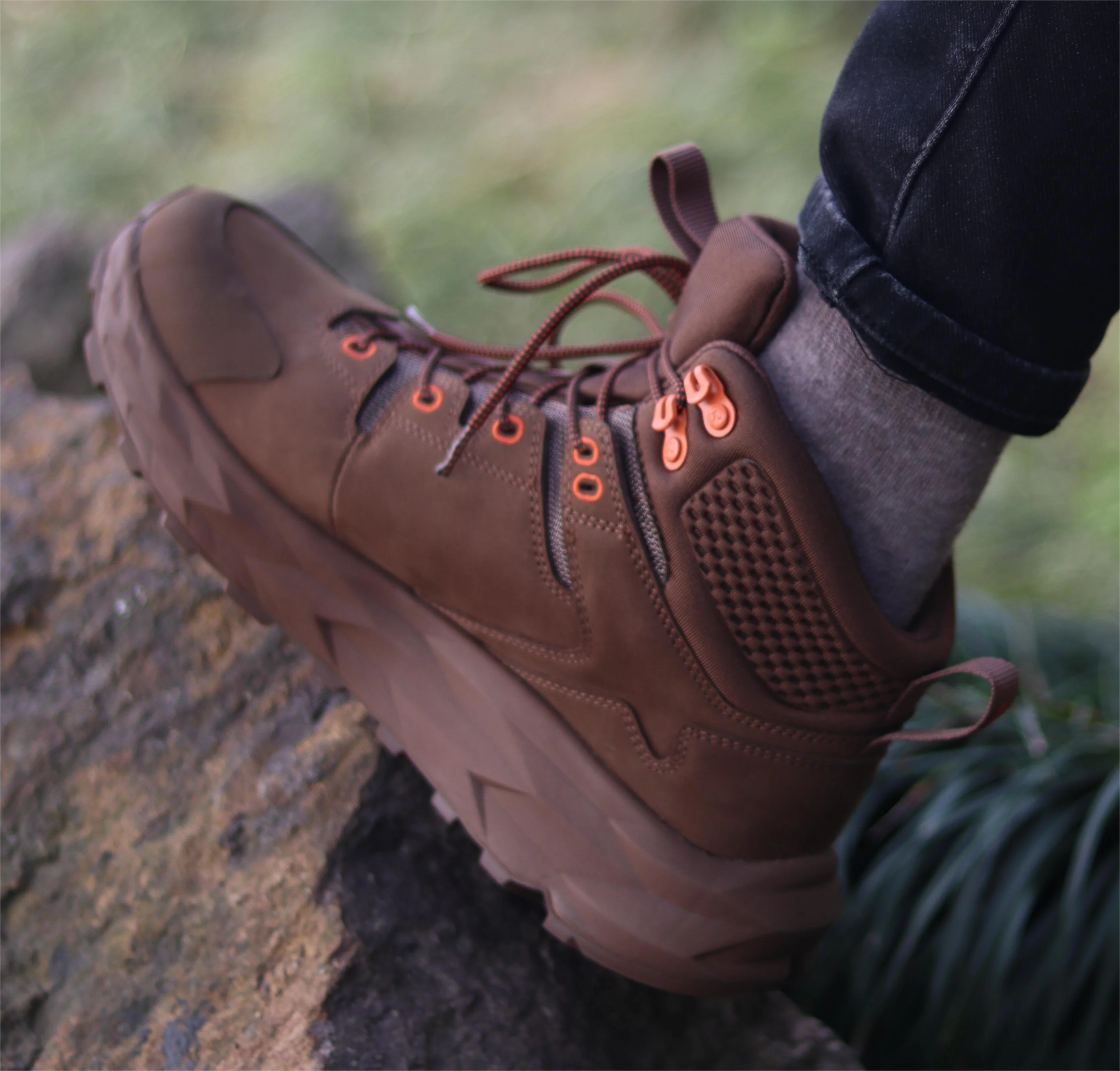 Farmington Brown 6 Inch Waterproof Hiking Boots with VIBRAM® Outsole OC21031 - Image 8